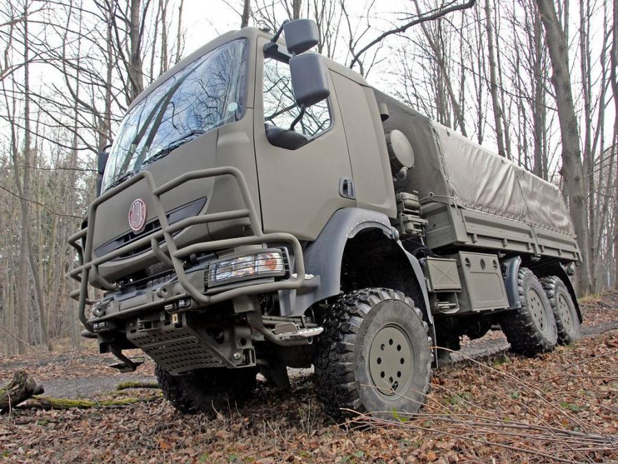  Tatra T810 Military 2006 года  (фото 6 из 8)